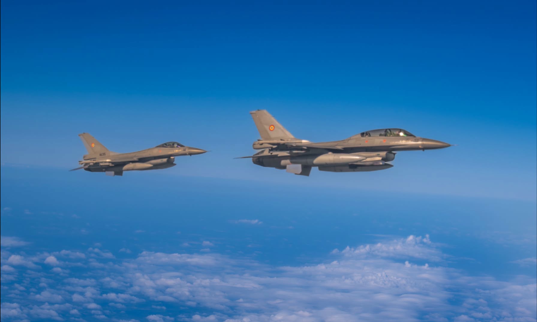 Două aeronave F-16 românești au doborât, sâmbătă seara, două drone deasupra Mării Negre, intrate în spațiul aerian al României. - Biziday
